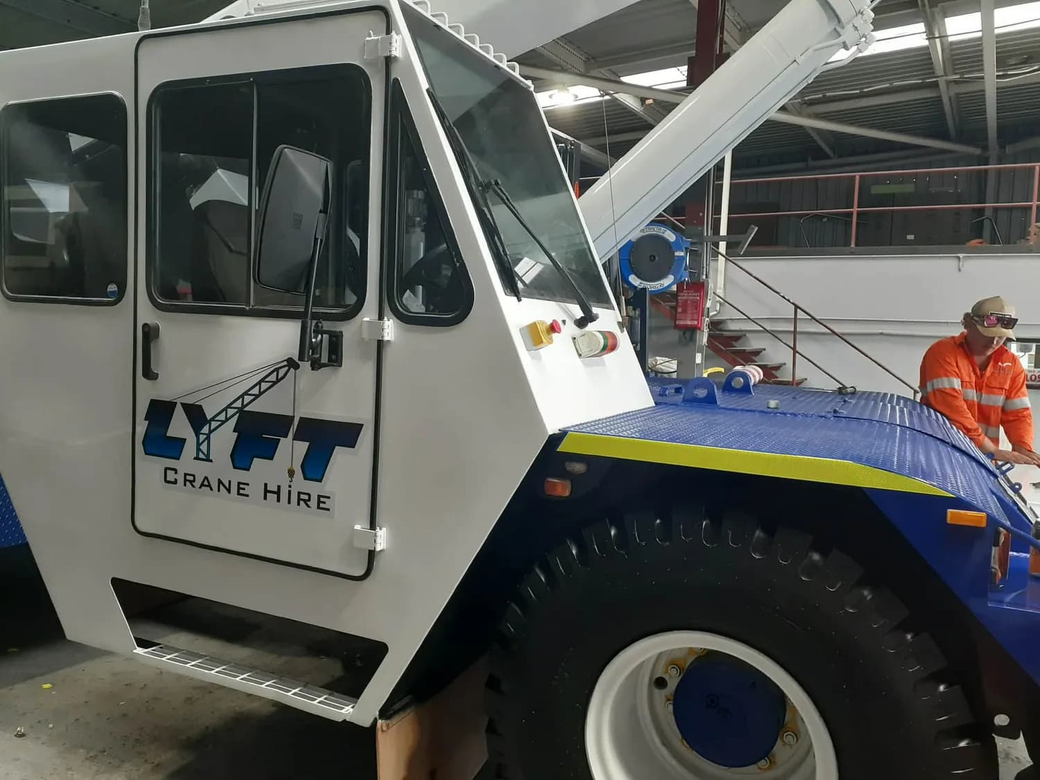 Lyft Crane Hire mobile crane wrap